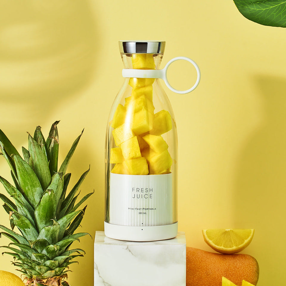Oferta Especial: FreshJuice™ Batidora Portátil 350 ML